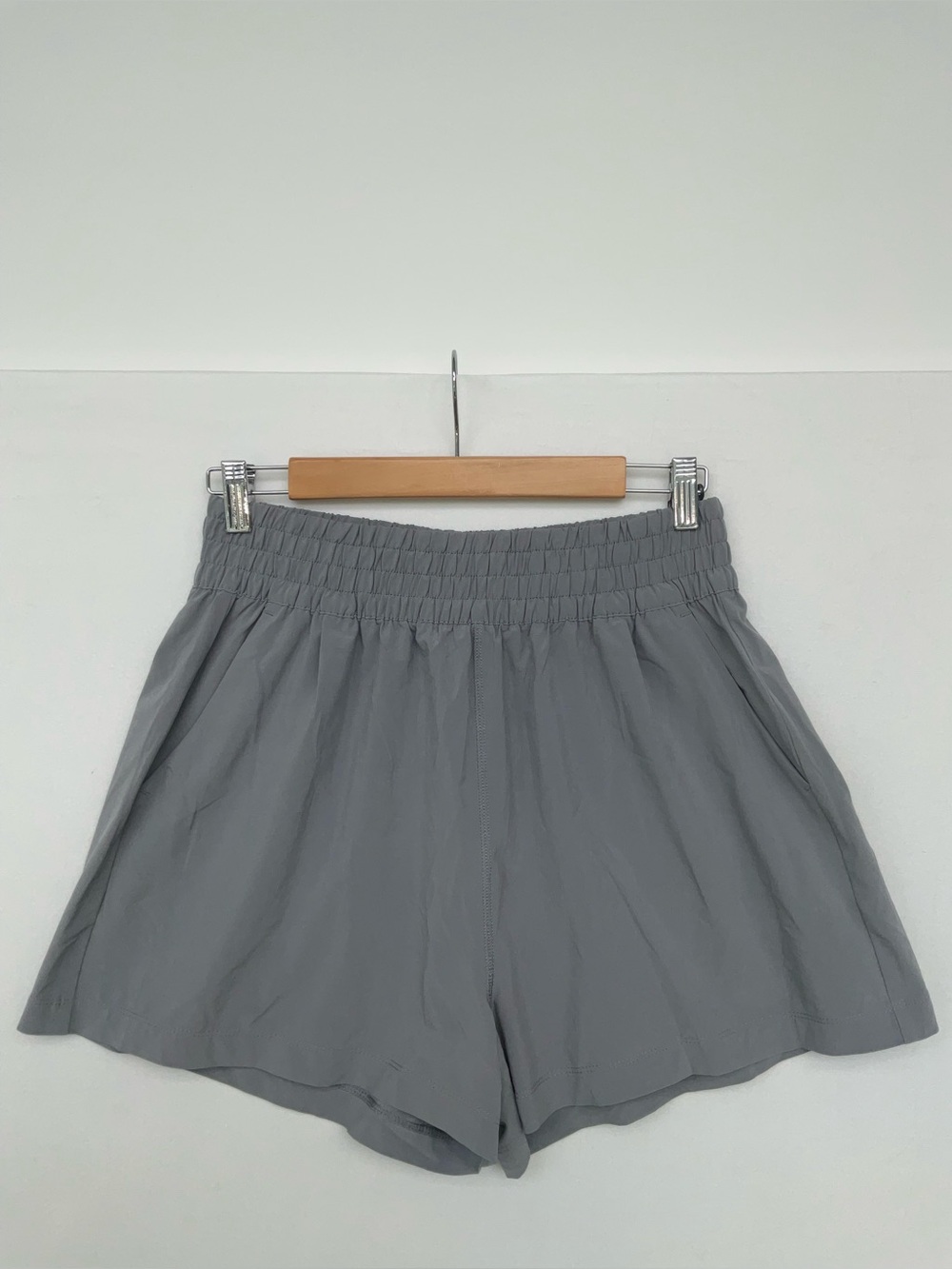 Vuori Villa High-Rise Relaxed Shorts